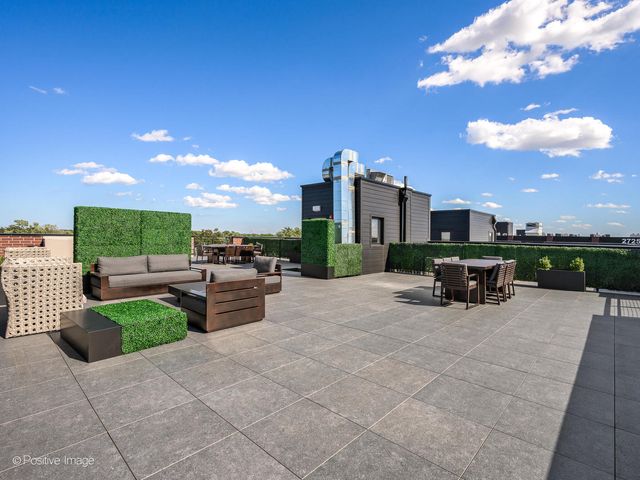 2801 Thatcher Avenue 303, River Grove, IL 60171