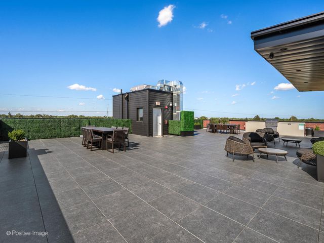 2801 Thatcher Avenue 303, River Grove, IL 60171