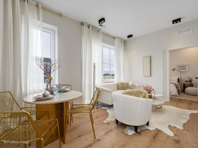 2801 Thatcher Avenue 303, River Grove, IL 60171