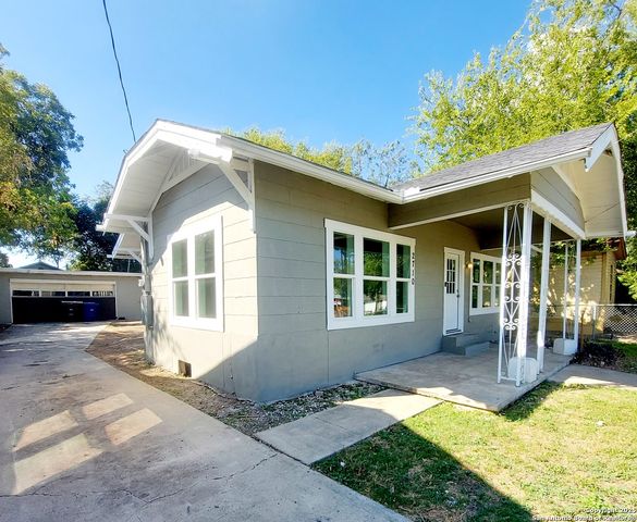 2710 E Houston St, San Antonio, TX 78202