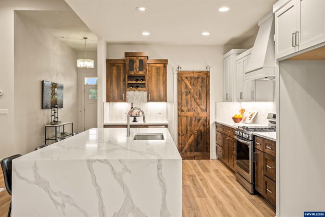 315 NE Clay St, Sublimity, OR 97385