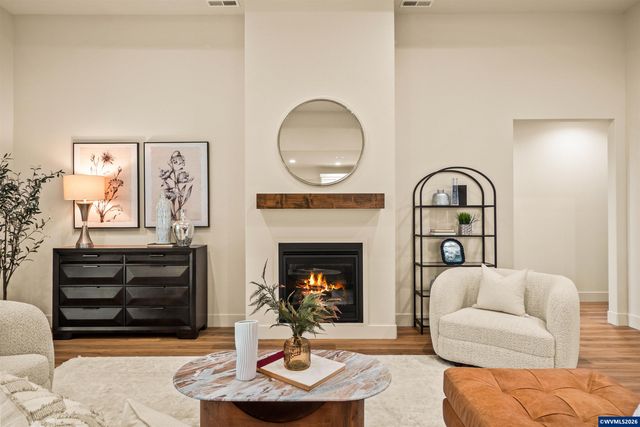 315 NE Clay St, Sublimity, OR 97385