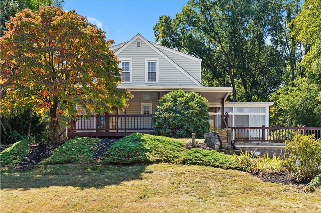 148 Longvue Dr, Ross Twp, PA 15237