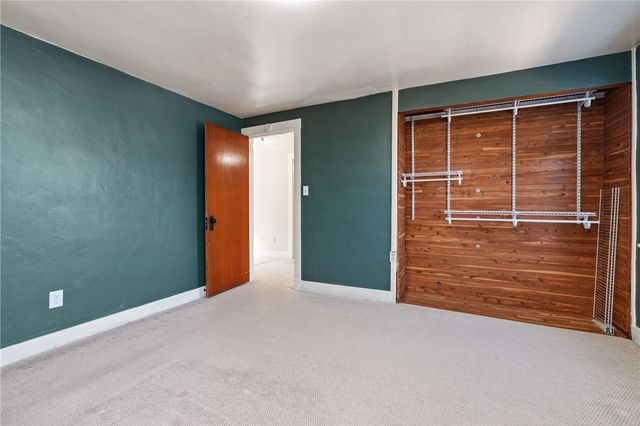 148 Longvue Dr, Ross Twp, PA 15237