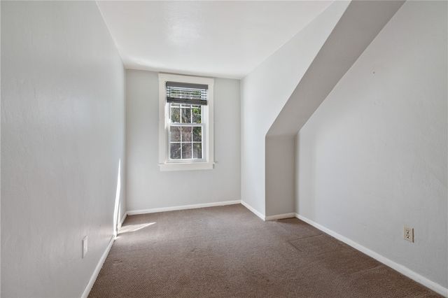 148 Longvue Dr, Ross Twp, PA 15237