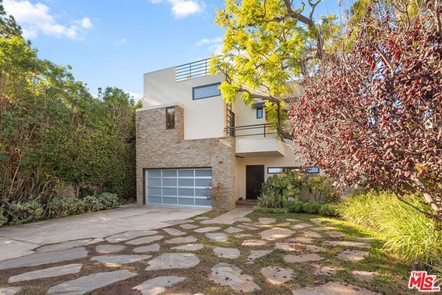 215 S Anita Avenue, Los Angeles, CA 90049