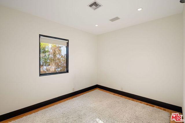 215 S Anita Avenue, Los Angeles, CA 90049