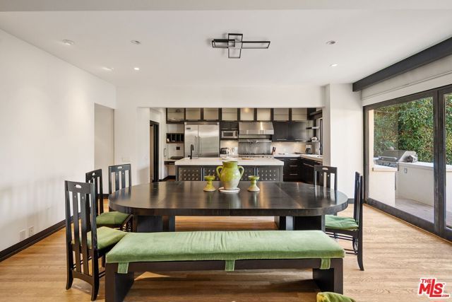 215 S Anita Avenue, Los Angeles, CA 90049