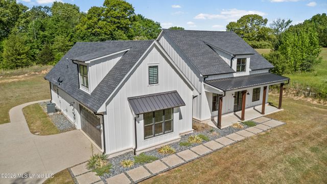 84 Dudley Place, Byhalia, MS 38611
