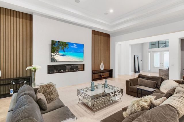 17662 Cadena Drive, Boca Raton, FL 33496