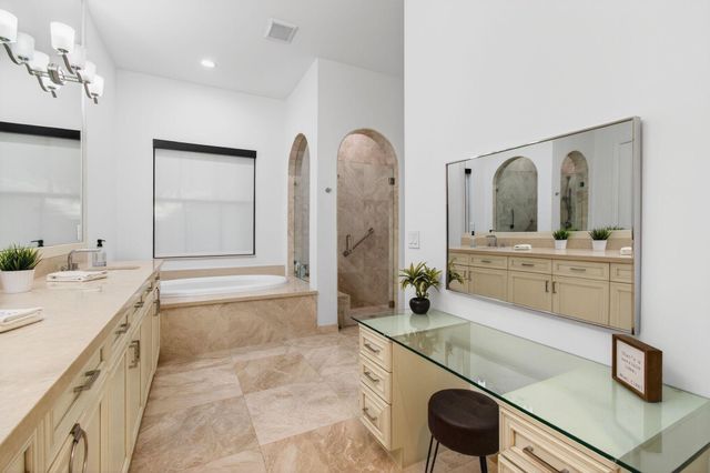 17662 Cadena Drive, Boca Raton, FL 33496