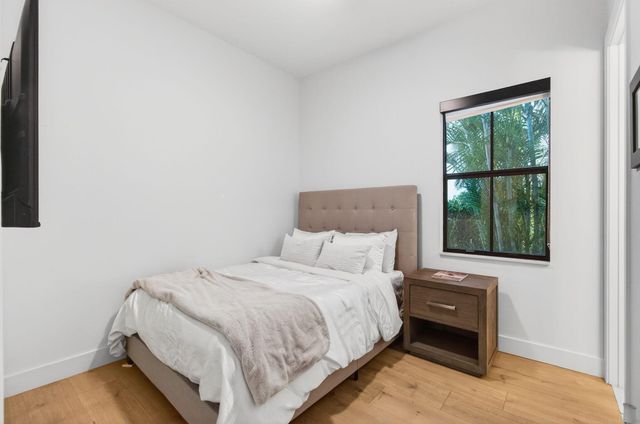 17662 Cadena Drive, Boca Raton, FL 33496