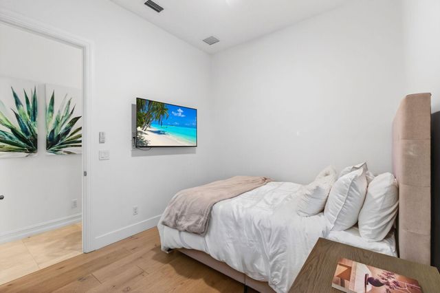 17662 Cadena Drive, Boca Raton, FL 33496