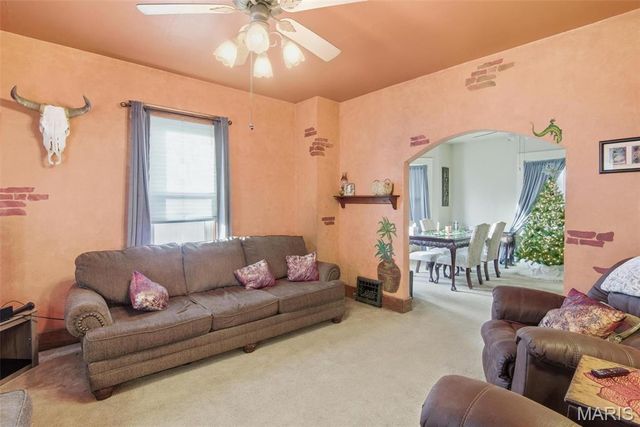 203 E Mill Street E, Waterloo, IL 62298