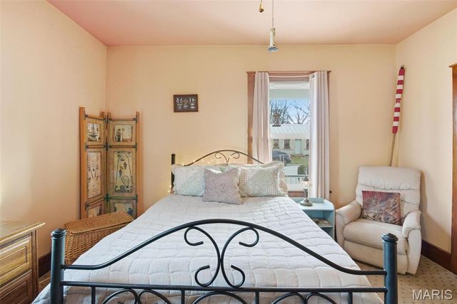 203 E Mill Street E, Waterloo, IL 62298