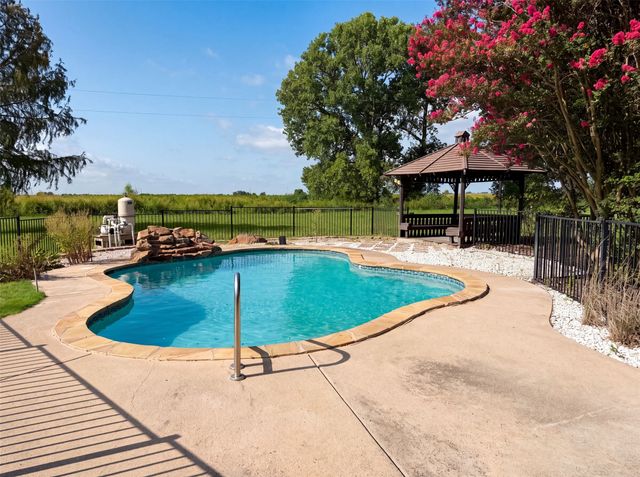 100 Dubb Lane, Red Oak, TX 75154