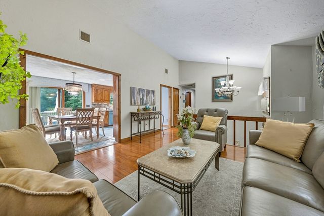 20 Church St, Easton, MA 02375