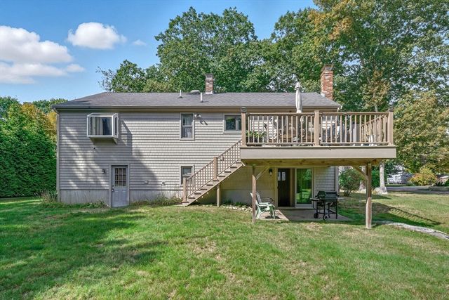 20 Church St, Easton, MA 02375