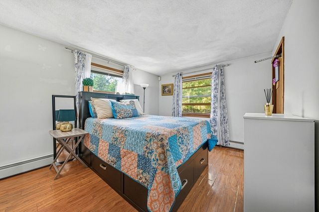 20 Church St, Easton, MA 02375