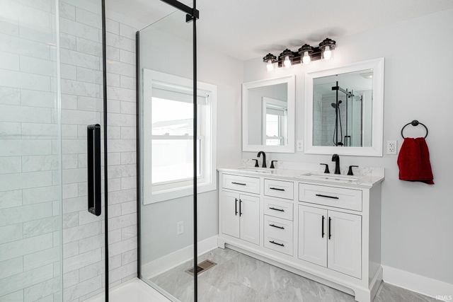 12924 Edgerton Road, New Haven, IN 46774