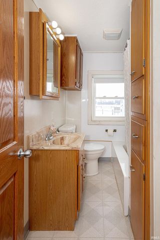 12924 Edgerton Road, New Haven, IN 46774