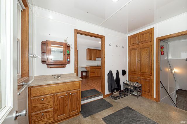 12924 Edgerton Road, New Haven, IN 46774