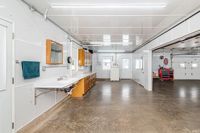 12924 Edgerton Road, New Haven, IN 46774