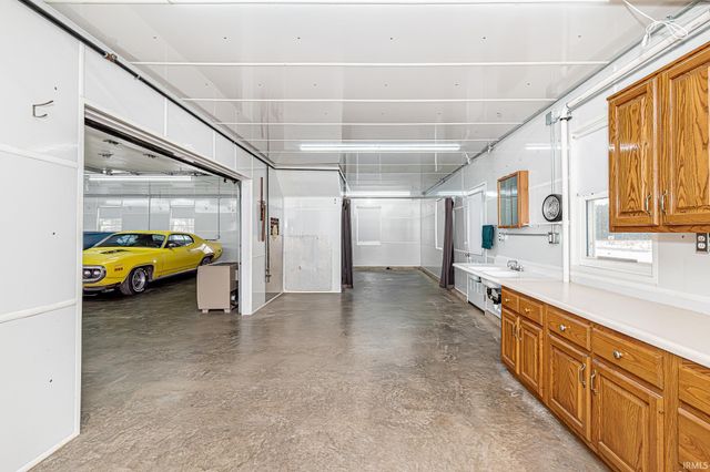 12924 Edgerton Road, New Haven, IN 46774