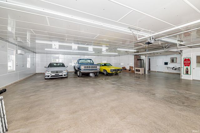 12924 Edgerton Road, New Haven, IN 46774