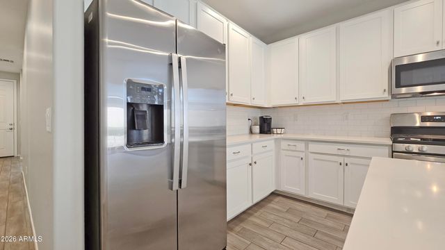 18572 W COTTONTAIL Lane, Surprise, AZ 85387