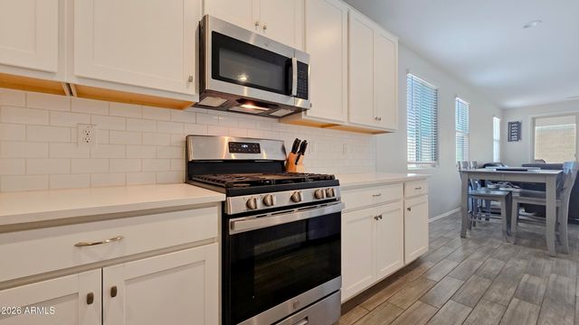 18572 W COTTONTAIL Lane, Surprise, AZ 85387