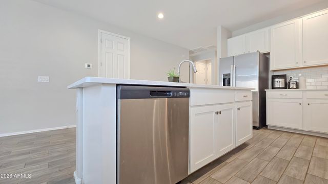 18572 W COTTONTAIL Lane, Surprise, AZ 85387