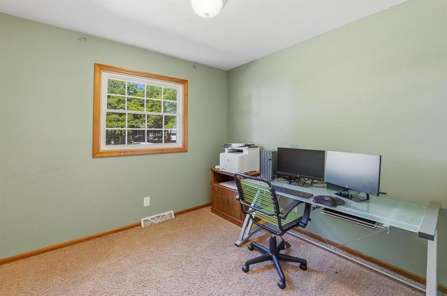 56 PIONEER COURT, Fond Du Lac, WI 54935