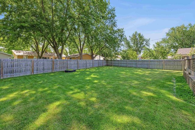 56 PIONEER COURT, Fond Du Lac, WI 54935