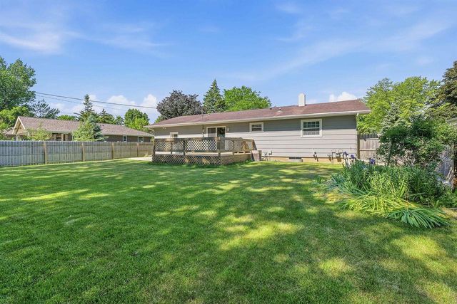 56 PIONEER COURT, Fond Du Lac, WI 54935
