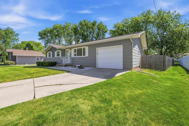 56 PIONEER COURT, Fond Du Lac, WI 54935