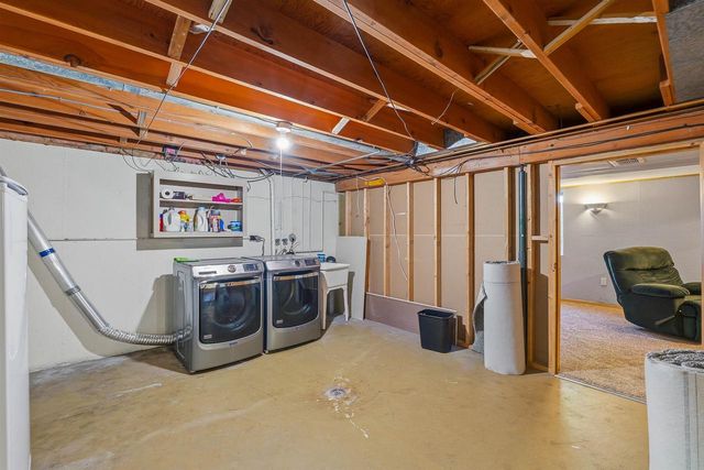 56 PIONEER COURT, Fond Du Lac, WI 54935