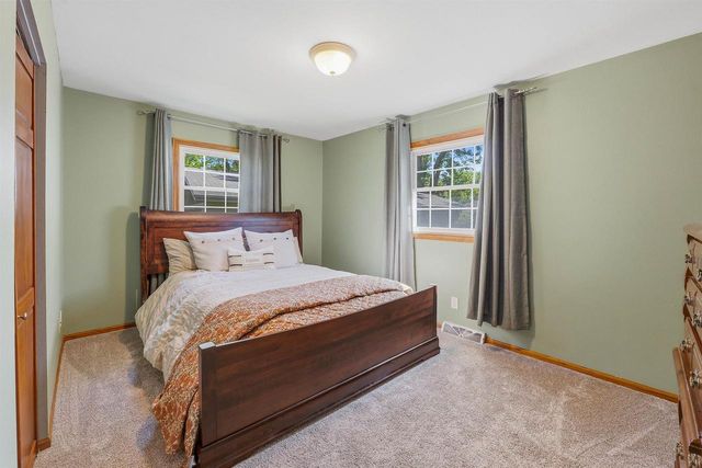56 PIONEER COURT, Fond Du Lac, WI 54935