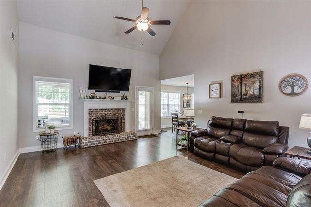 242 Lokeys Circle, Bethlehem, GA 30620