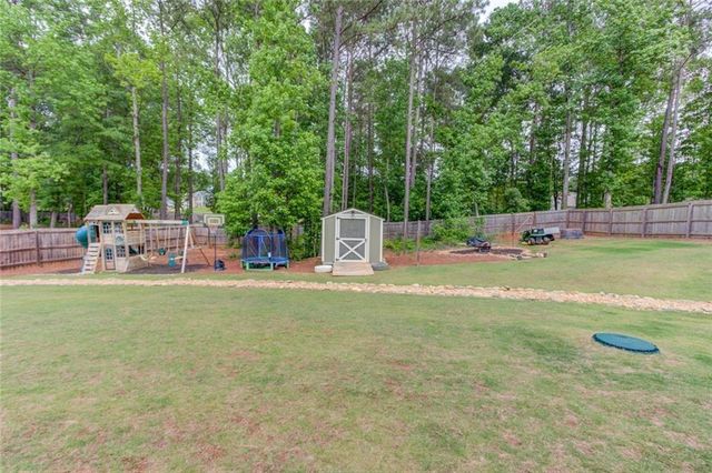 242 Lokeys Circle, Bethlehem, GA 30620