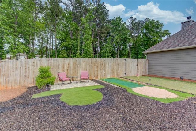 242 Lokeys Circle, Bethlehem, GA 30620