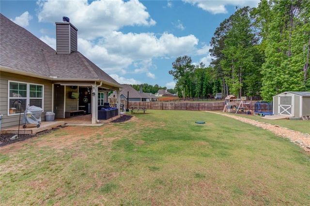 242 Lokeys Circle, Bethlehem, GA 30620