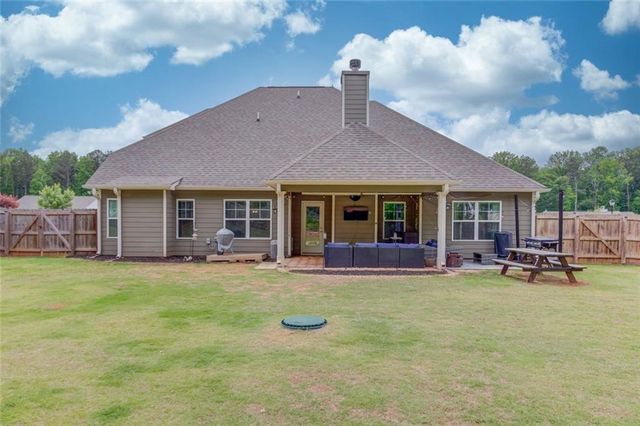 242 Lokeys Circle, Bethlehem, GA 30620