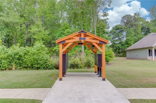 242 Lokeys Circle, Bethlehem, GA 30620