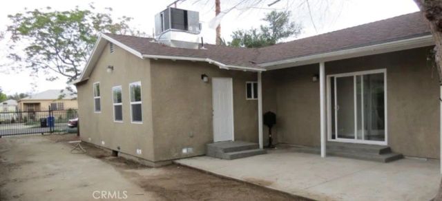 10913-10915 Tamarack, Pacoima, CA 91331