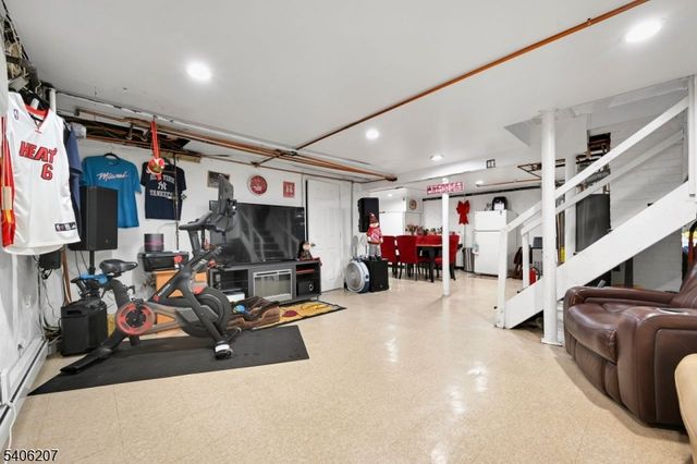 67 Spring Valley Ave, Hackensack City, NJ 07601