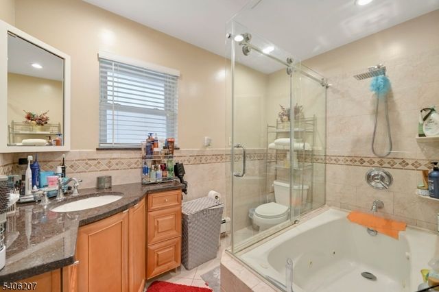 67 Spring Valley Ave, Hackensack City, NJ 07601