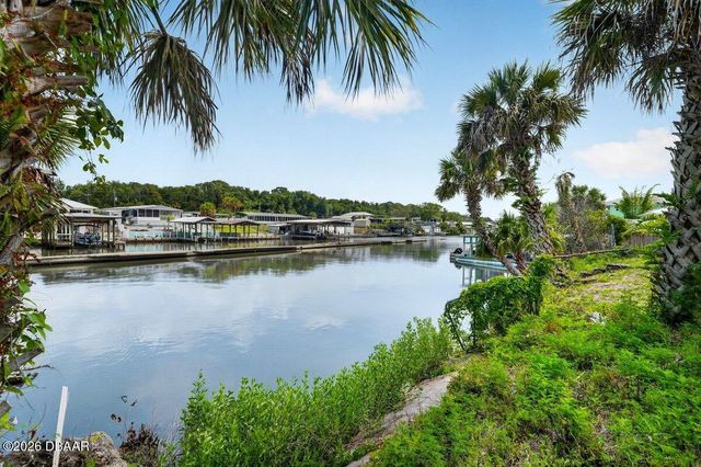 124 Randle Avenue, Oak Hill, FL 32759