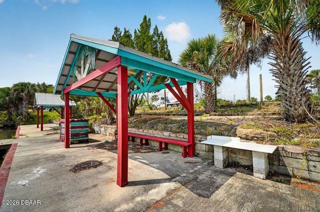 124 Randle Avenue, Oak Hill, FL 32759