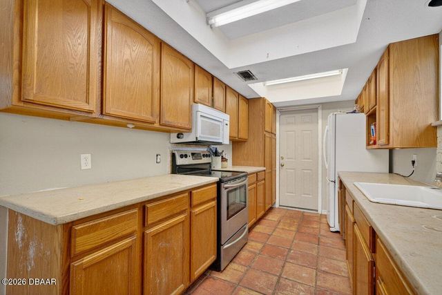 124 Randle Avenue, Oak Hill, FL 32759
